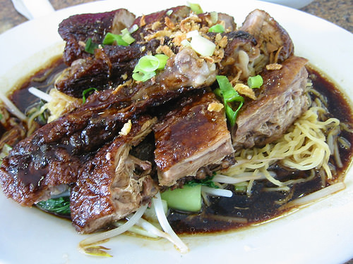 Braised duck noodles, dry style
