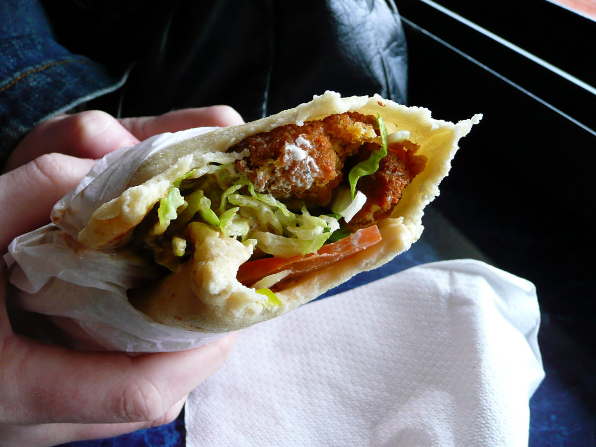 Falafel kebab