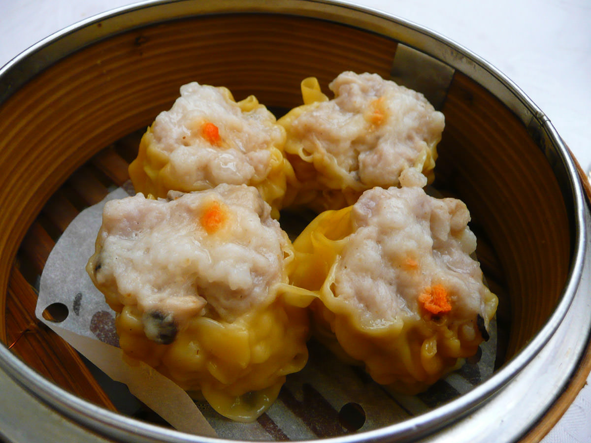 Siew mai (steamed pork dumplings)