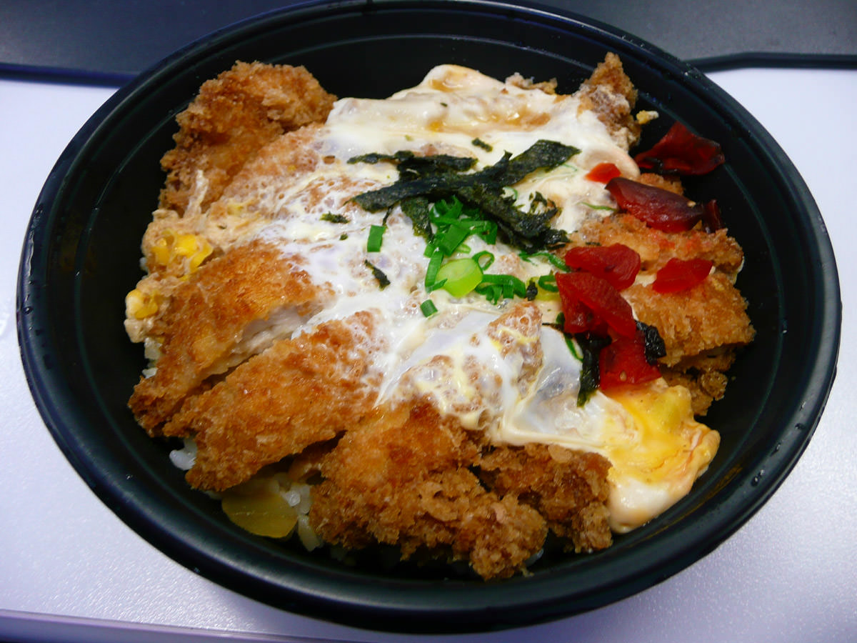 Chicken katsudon