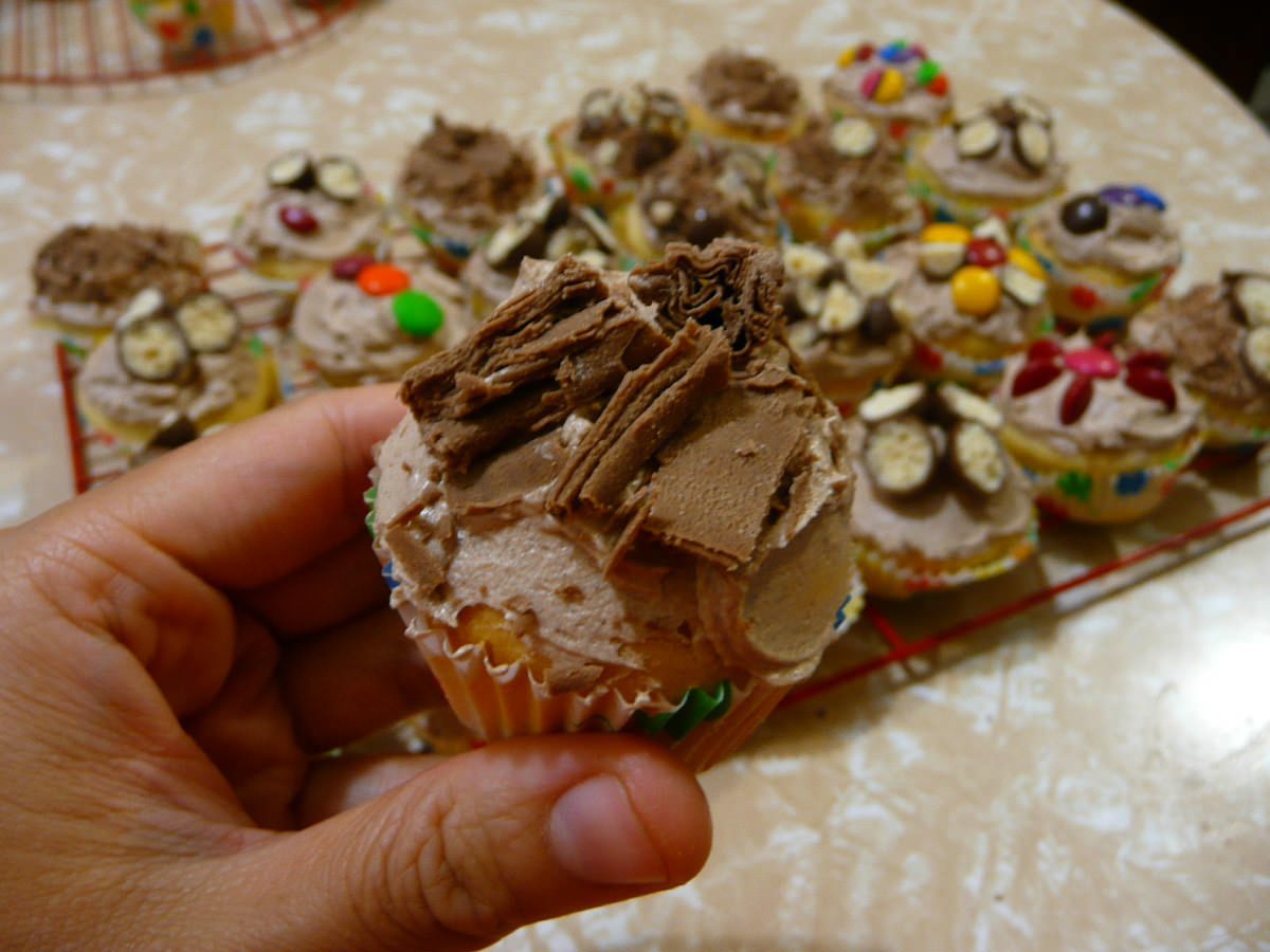 Cupcake with chocolate butter cream and Flake
