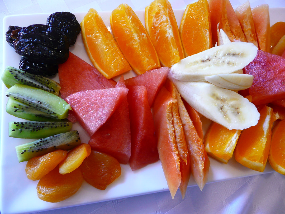 Fruit platter closer