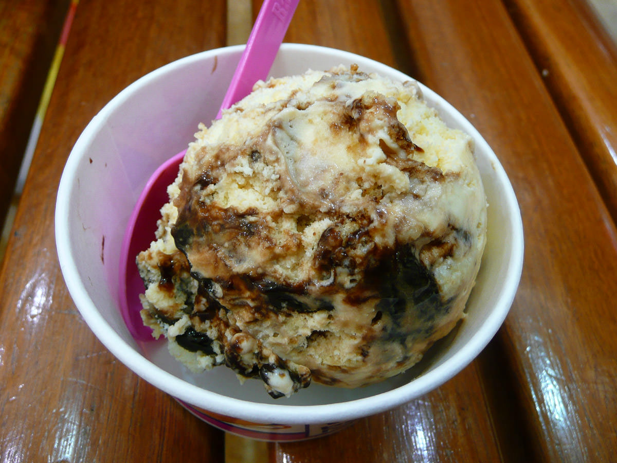 Tiramisu ice cream 