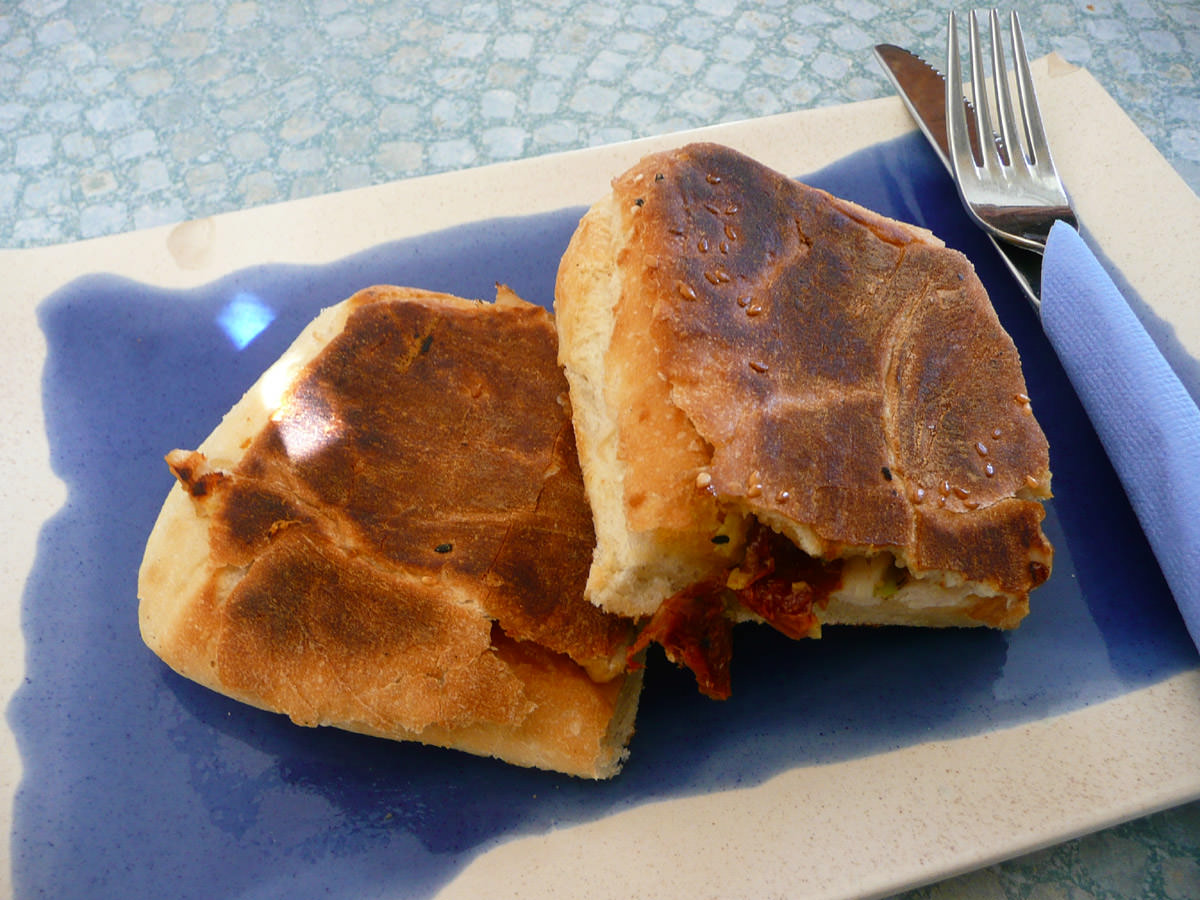 The Como - toasted Turkish bread