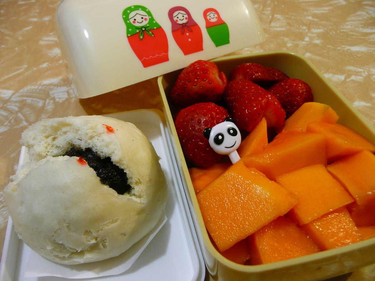 Fruit and pao