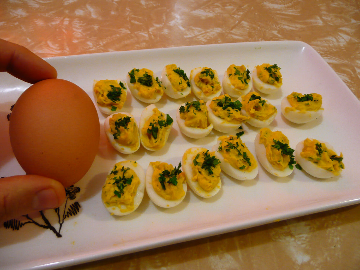 Savoury quail eggs