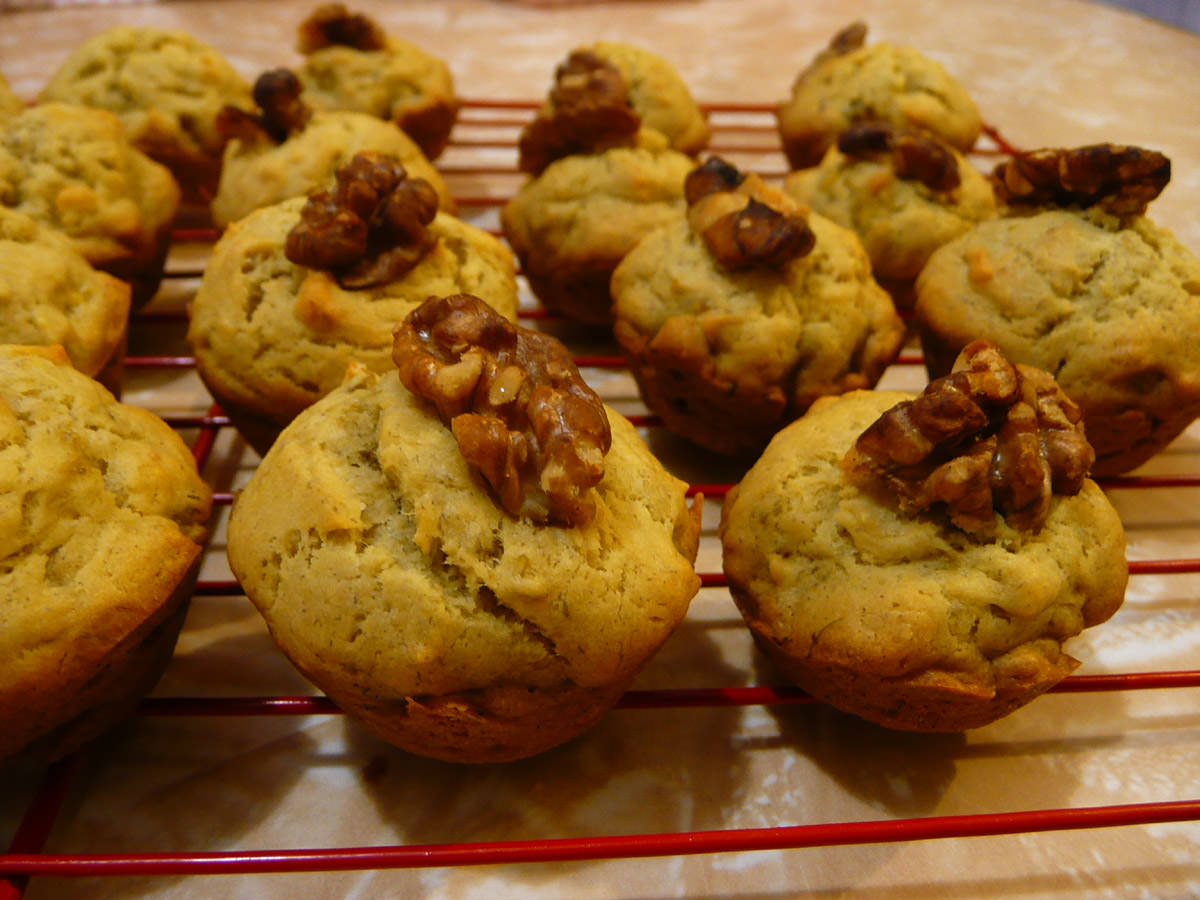 Mini banana muffins