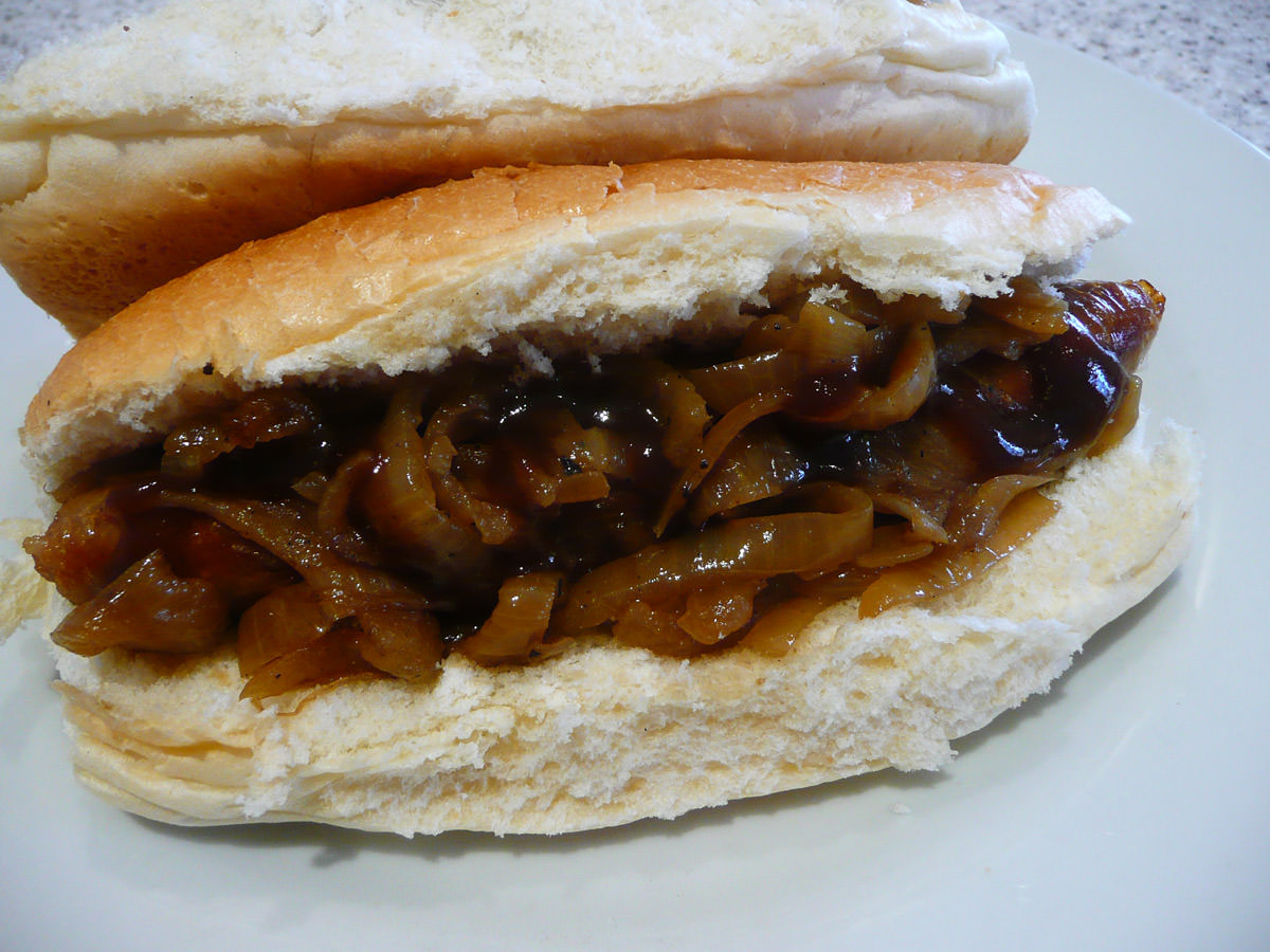 Sausages, onions and barbecue sauce