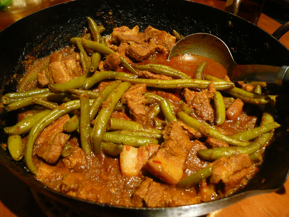 Pork hantu curry
