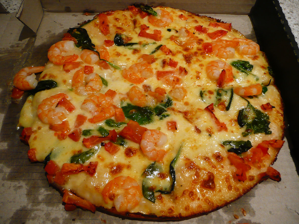 Garlic prawn pizza -OMG