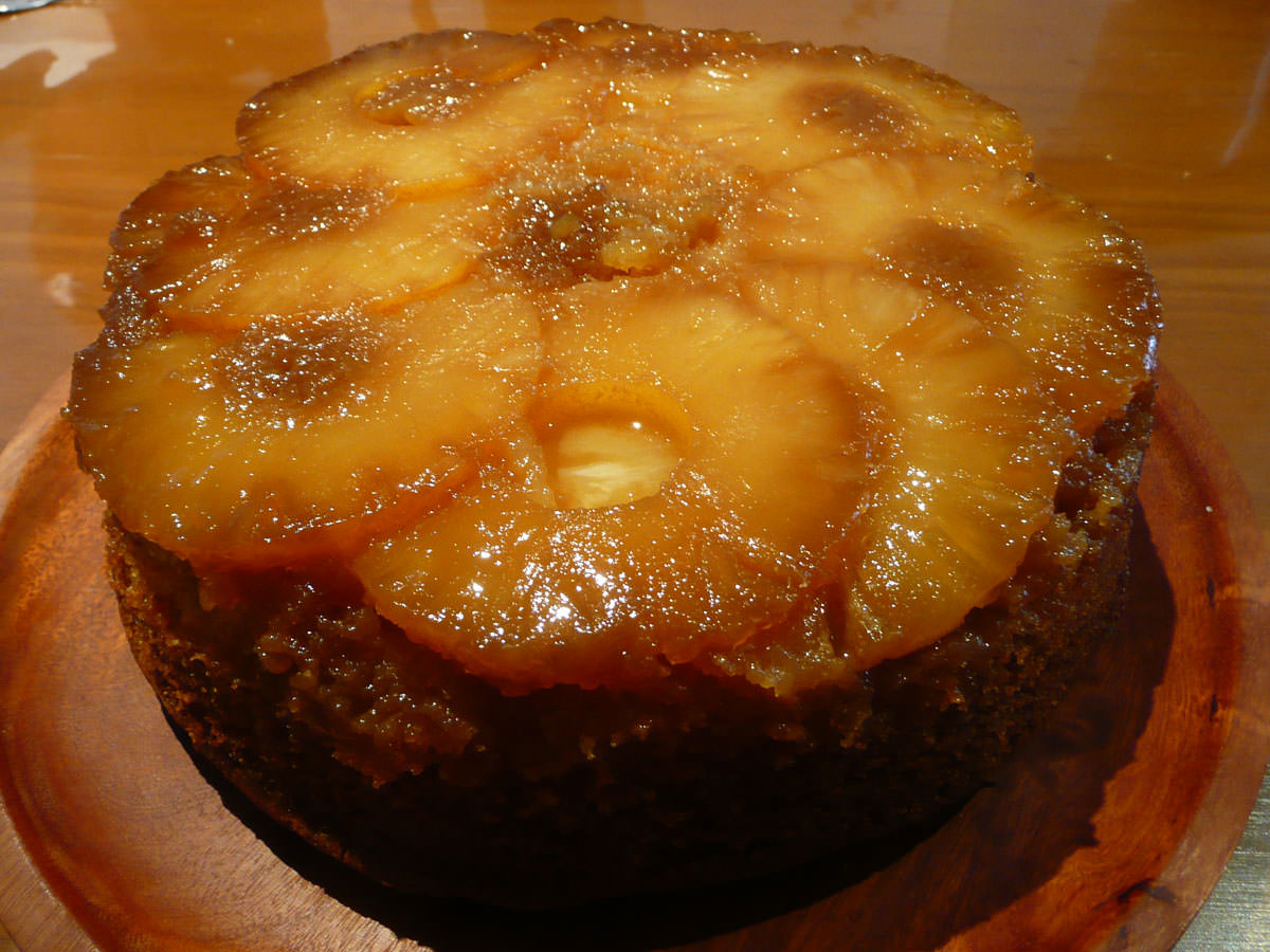 Pineapple upside-down cake