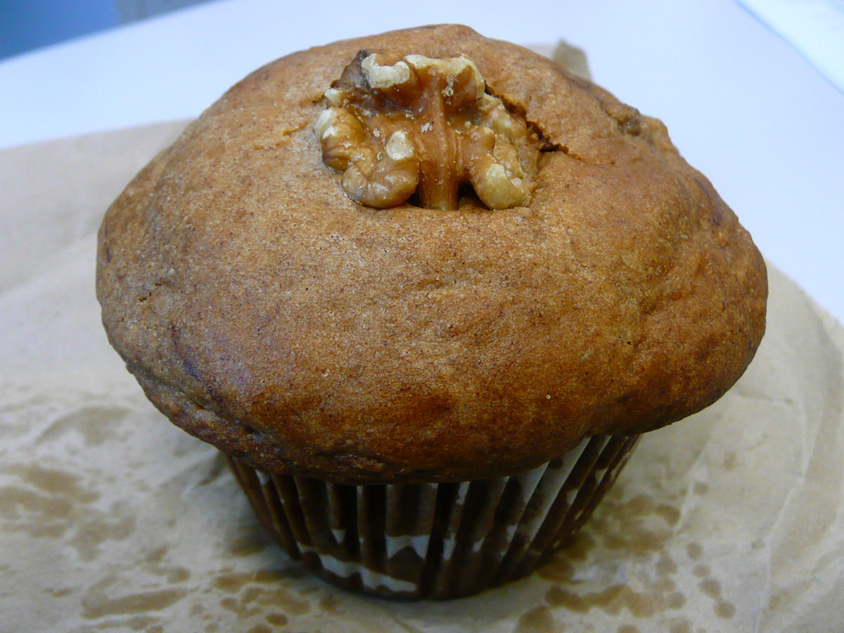 Banana walnut muffin