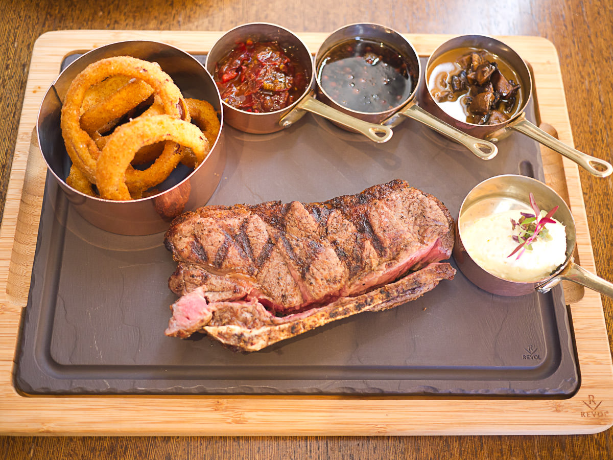Sirloin for two with onion rings, sambal, pepper, mushroom and horseradish cream sauces