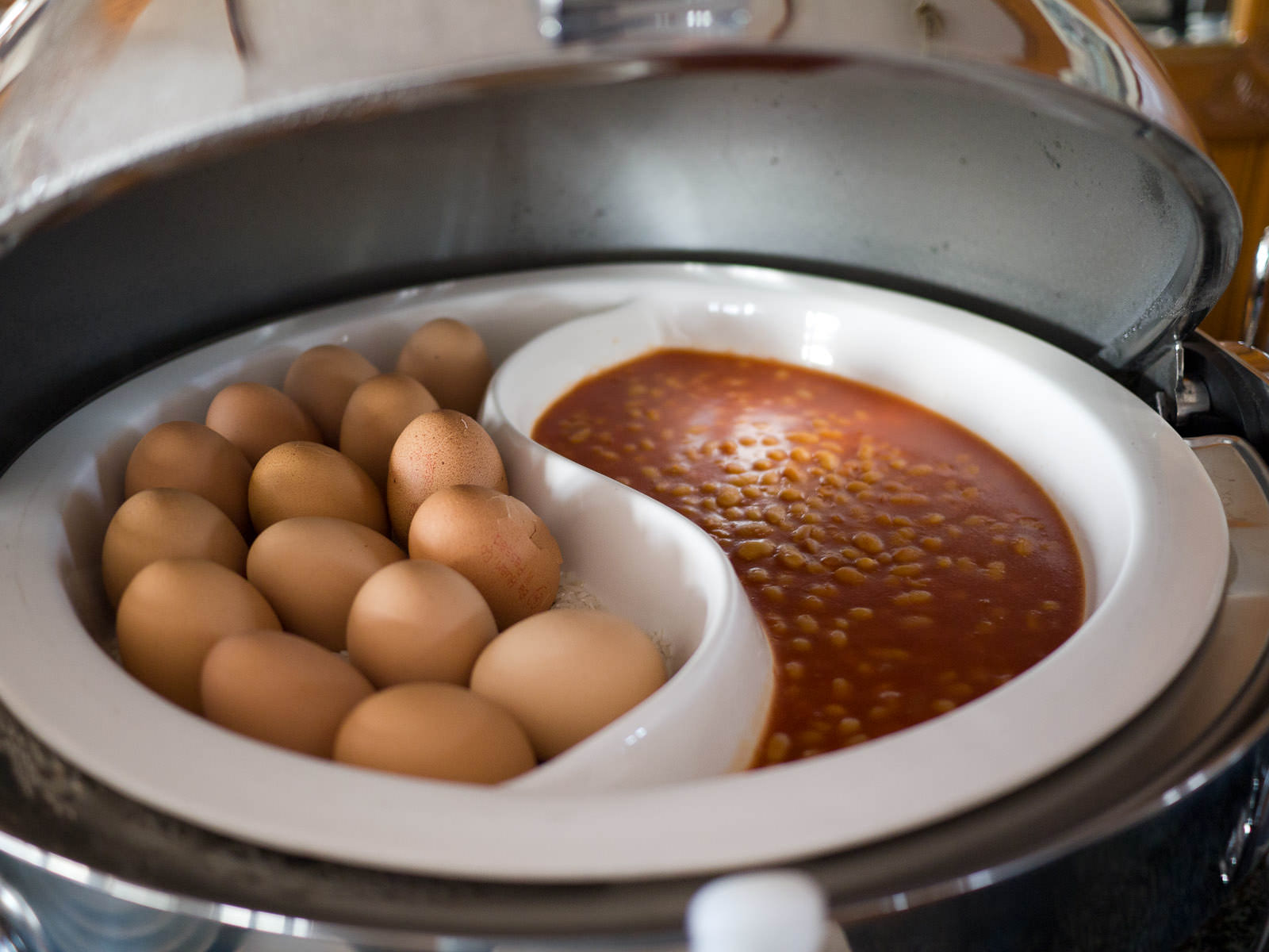 Boiled eggs and baked beans