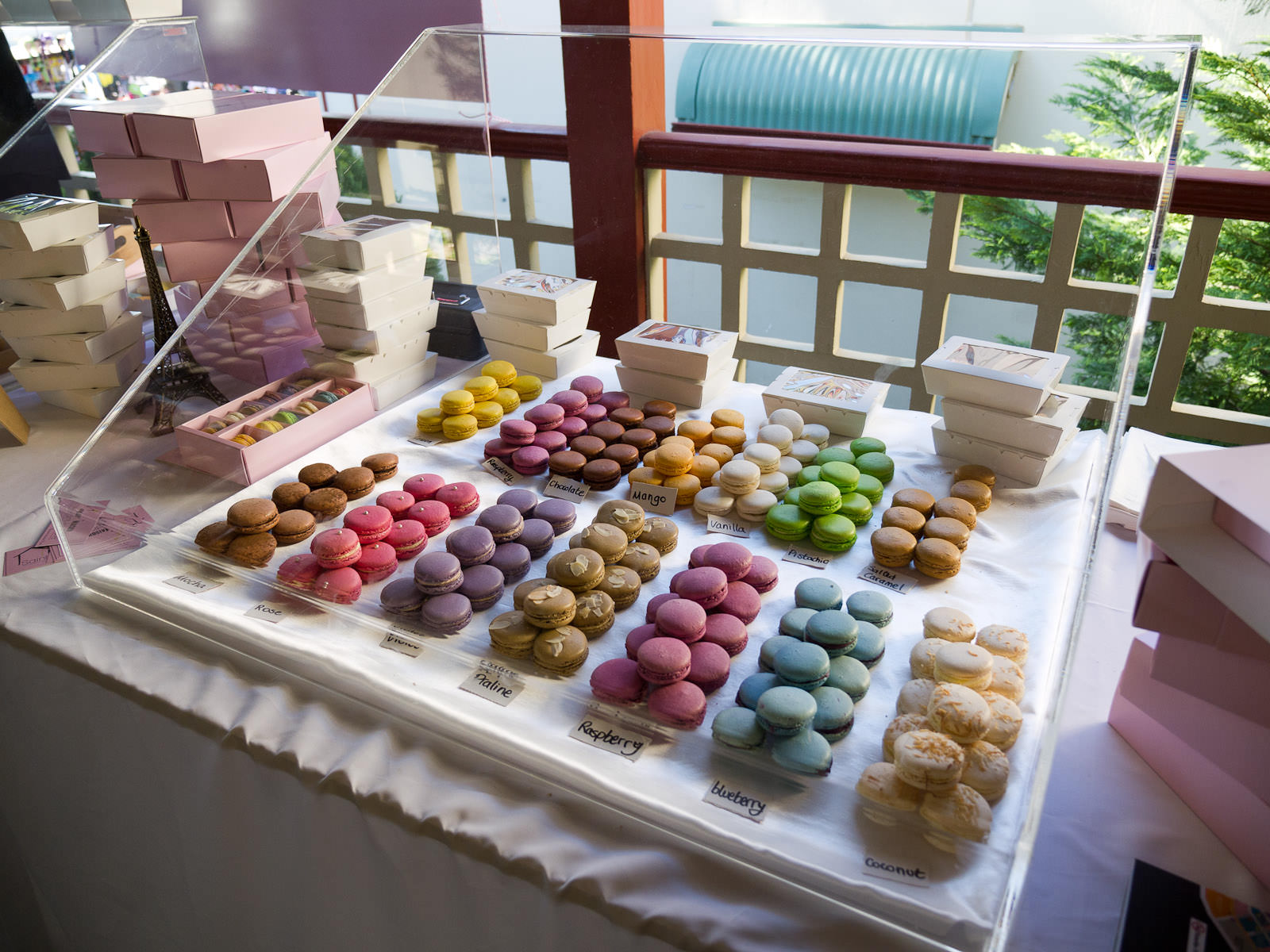 Maison St Honore macarons