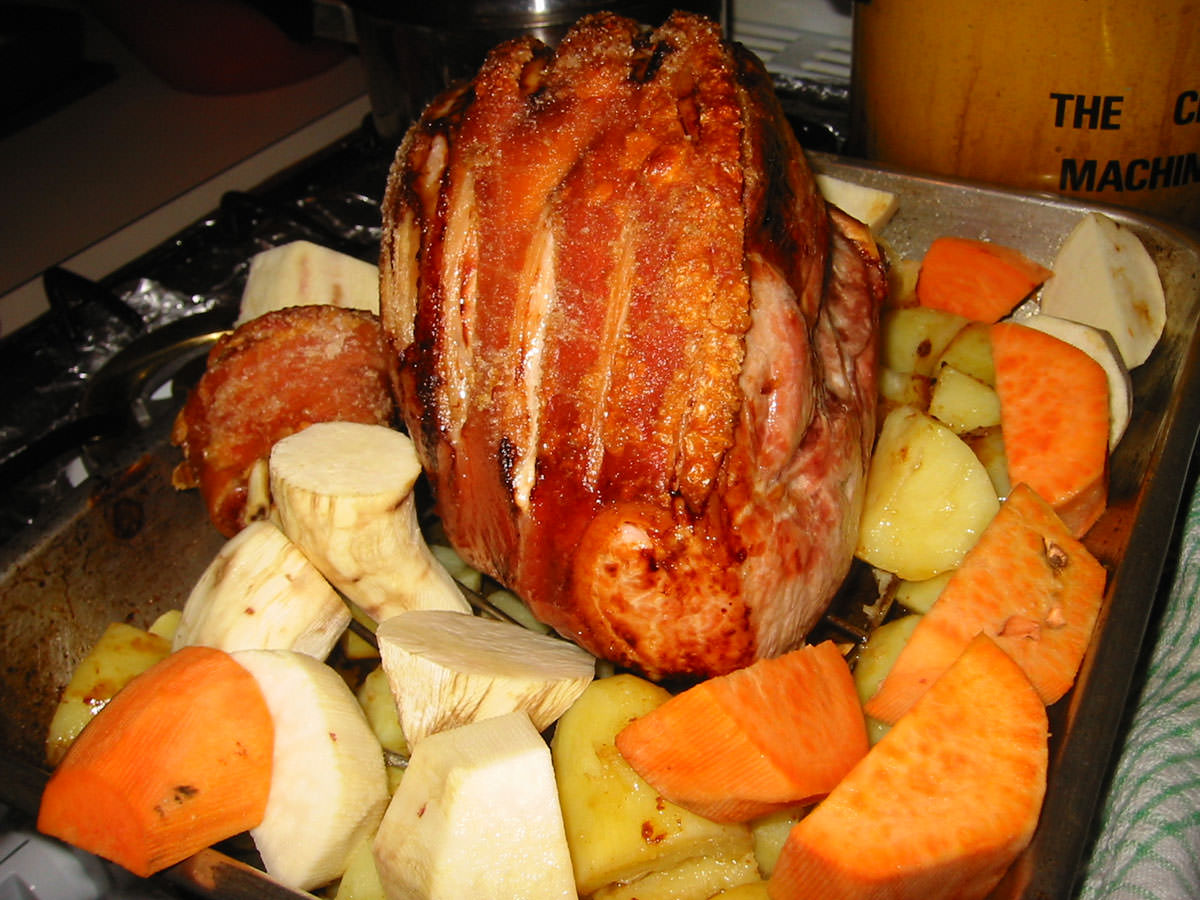 Roast pork with three different kinds of potatoes