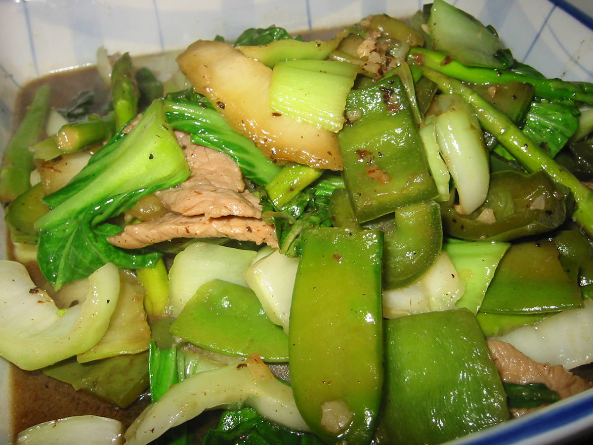 Stir-fried green vegies with pork