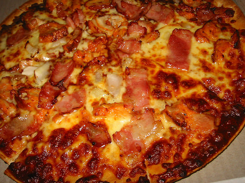 Dominos BBQ Chicken and Bacon Pizza