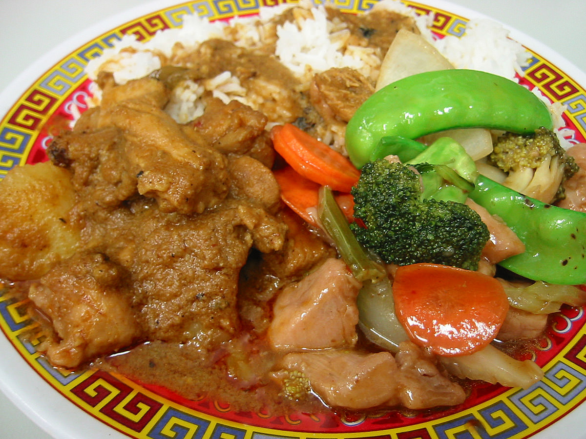 Chicken curry, mongolian chicken and rice