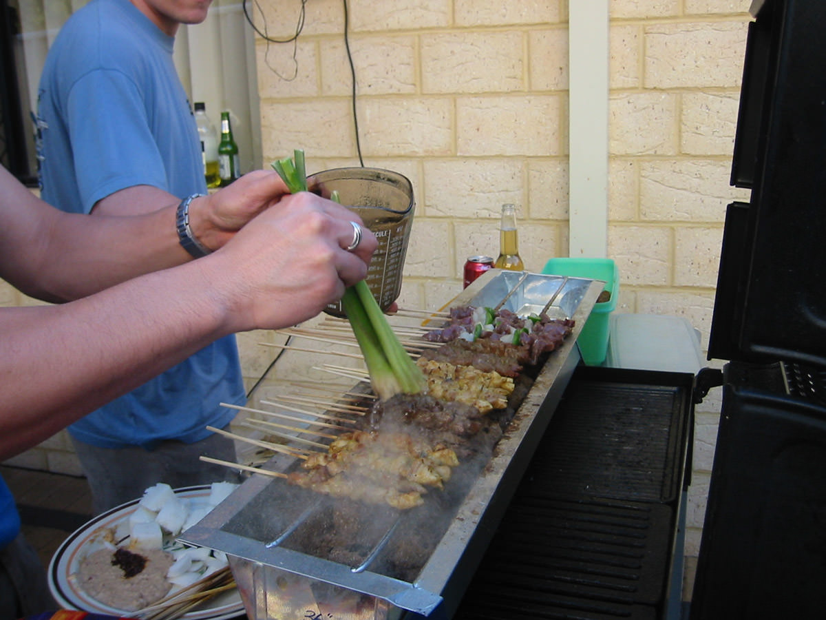 Cooking the satay