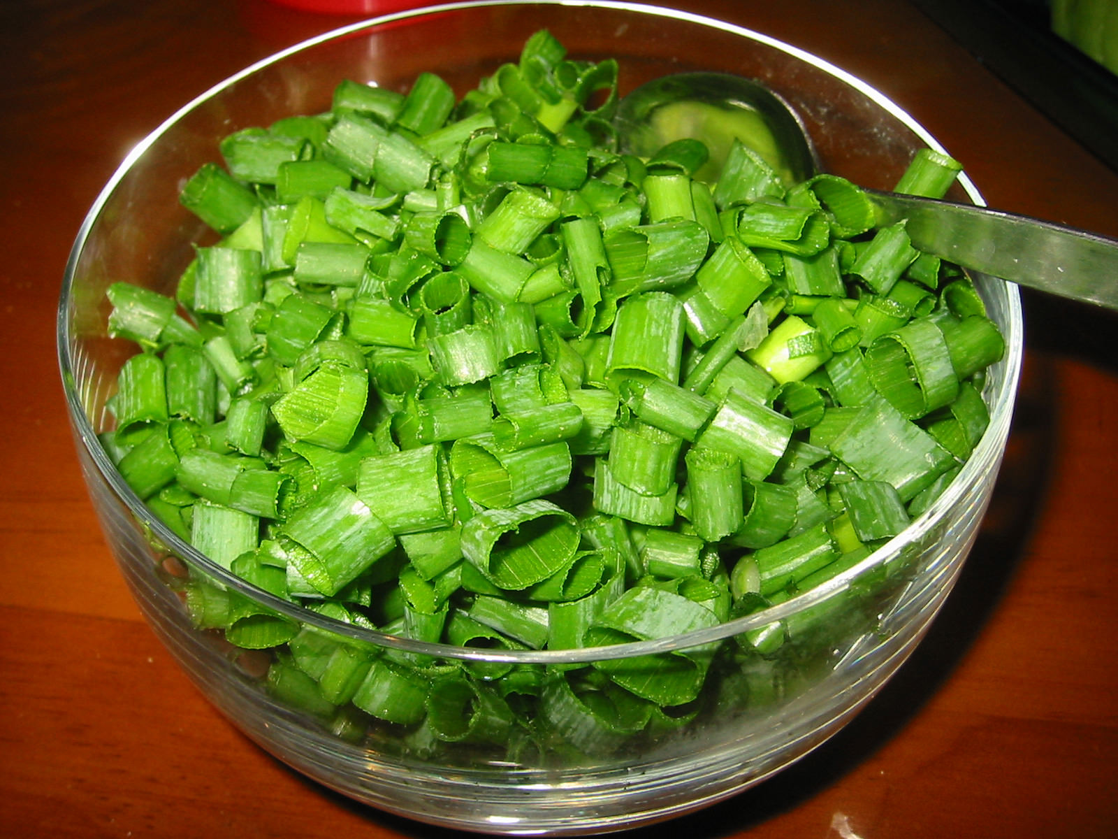 Chok (rice porridge) trimmings: spring onion
