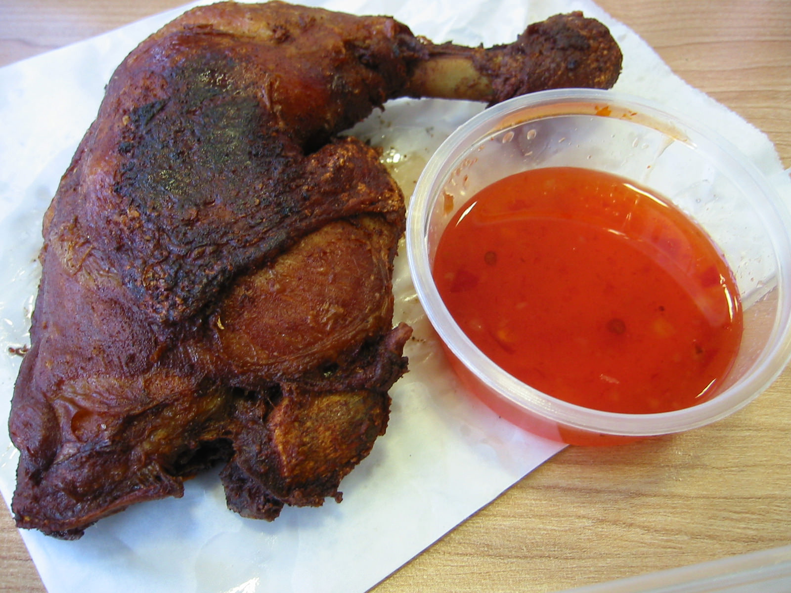 Crispy chicken with sweet chilli sauce