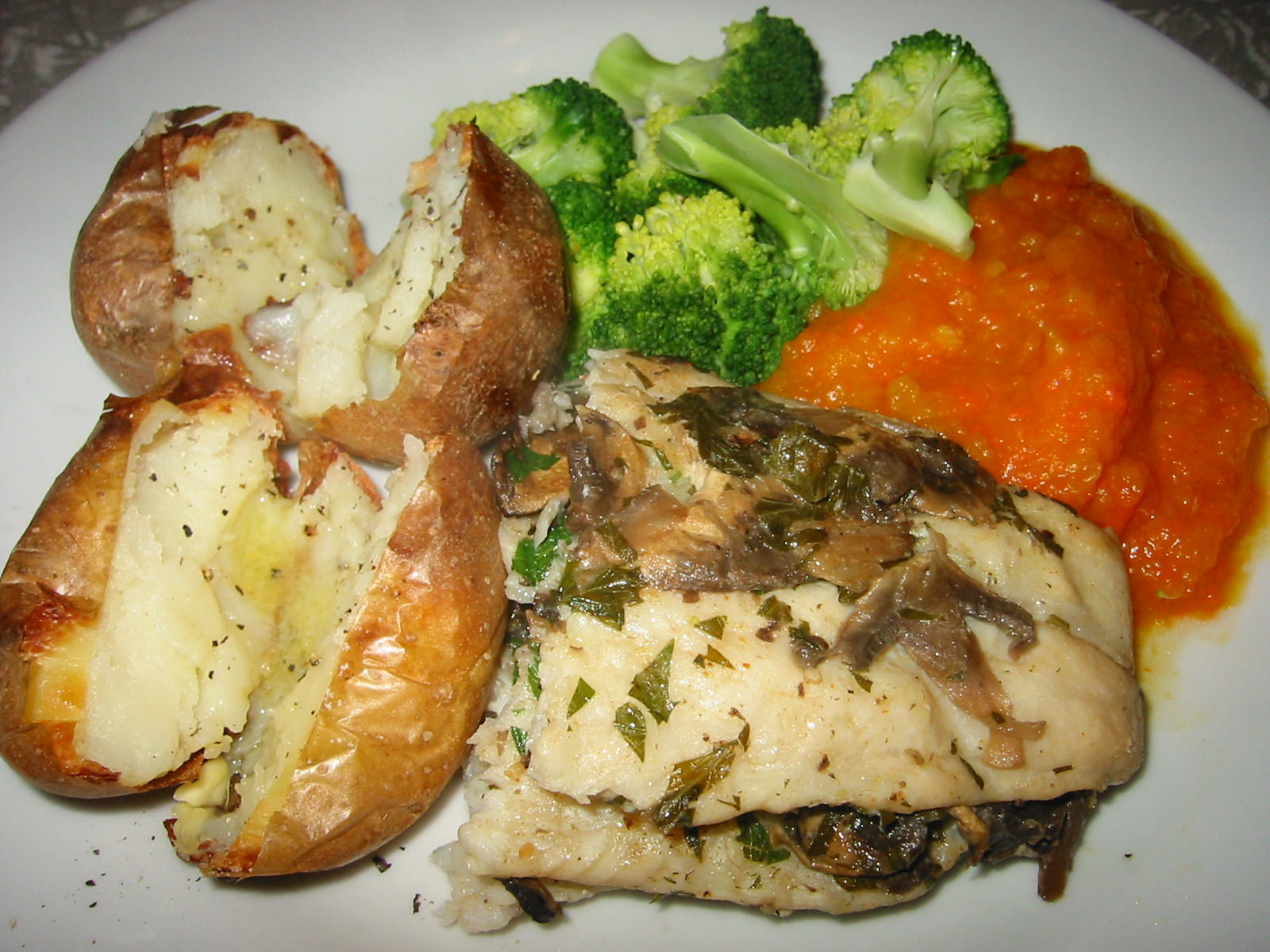 Oven baked fish and vegetables