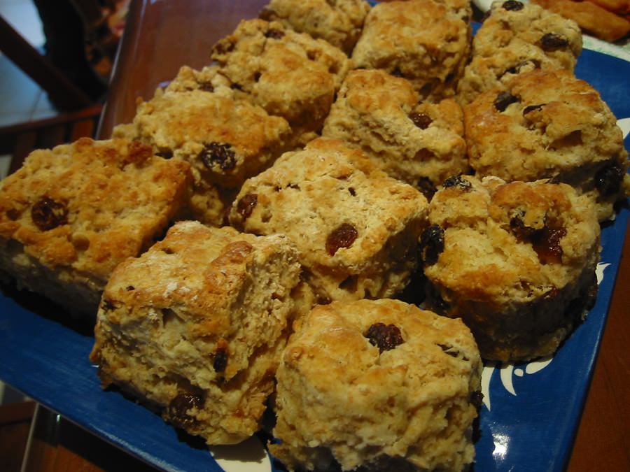 Fruity wholemeal scones