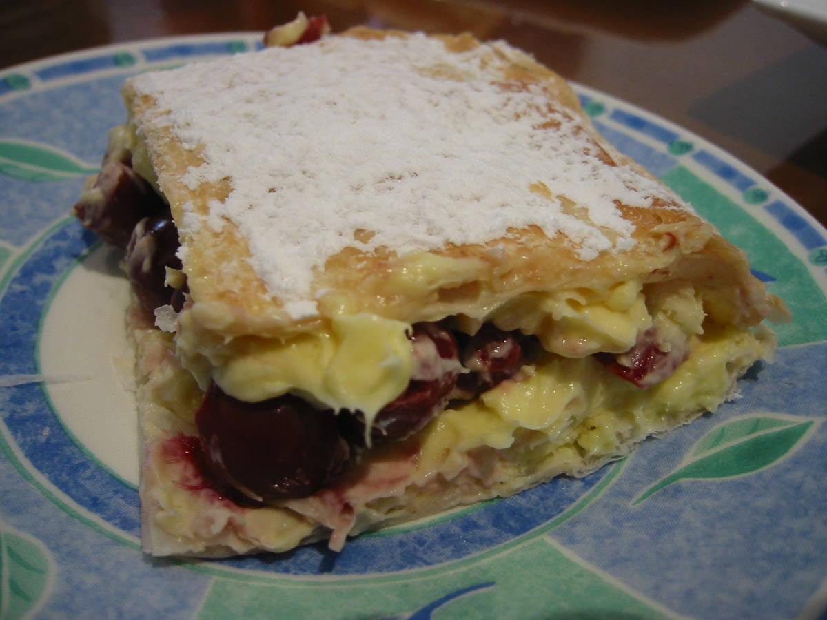 Strudel with cherry