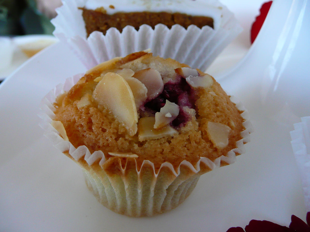 Raspberry mini muffin