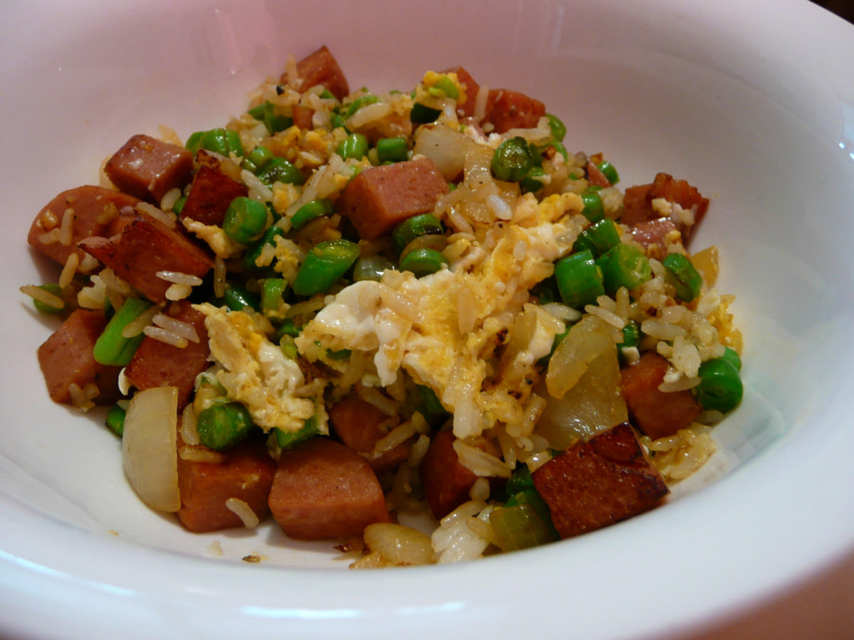 Fried rice with SPAM, egg and green beans