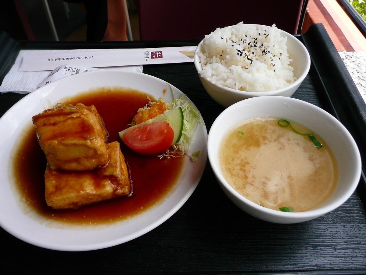 Teriyaki tofu meal