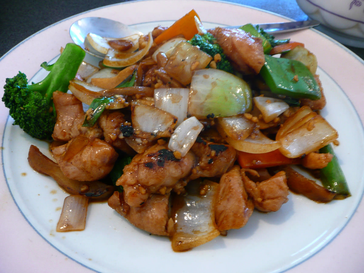 Chicken braised with ginger