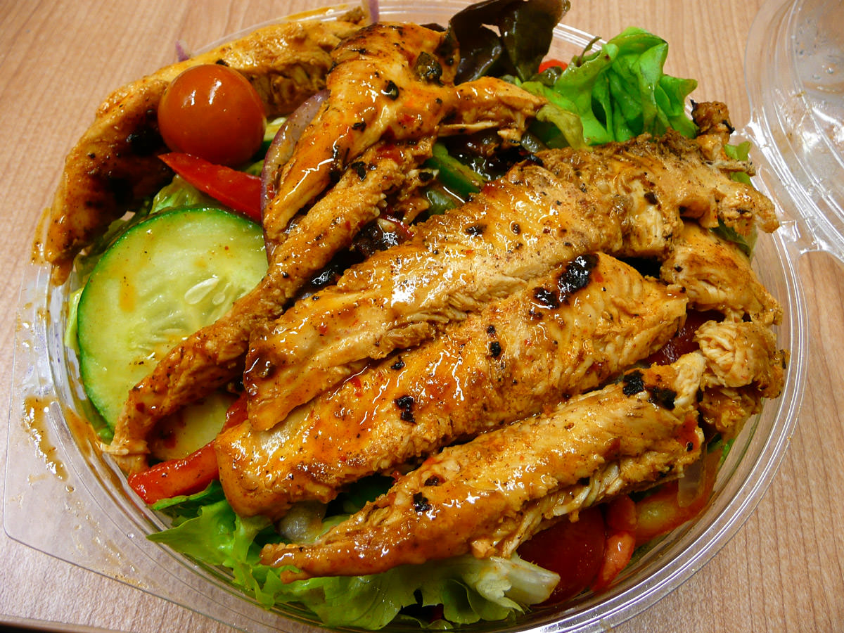Garden salad with chicken - hot