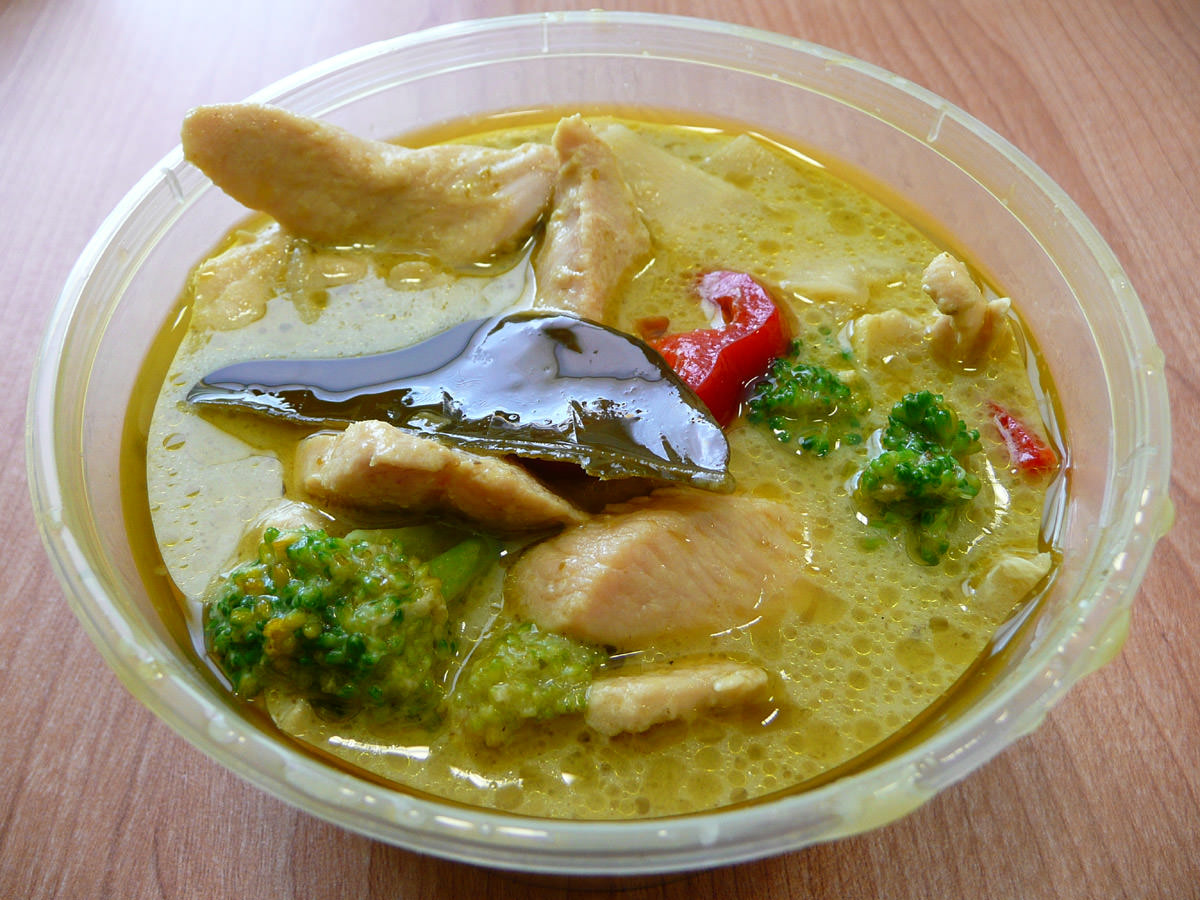 Green curry chicken
