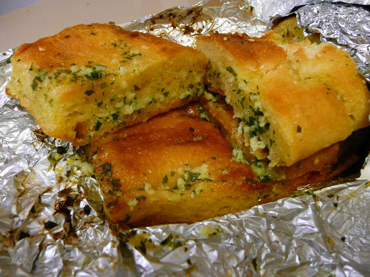 Garlic bread made with Turkish bread