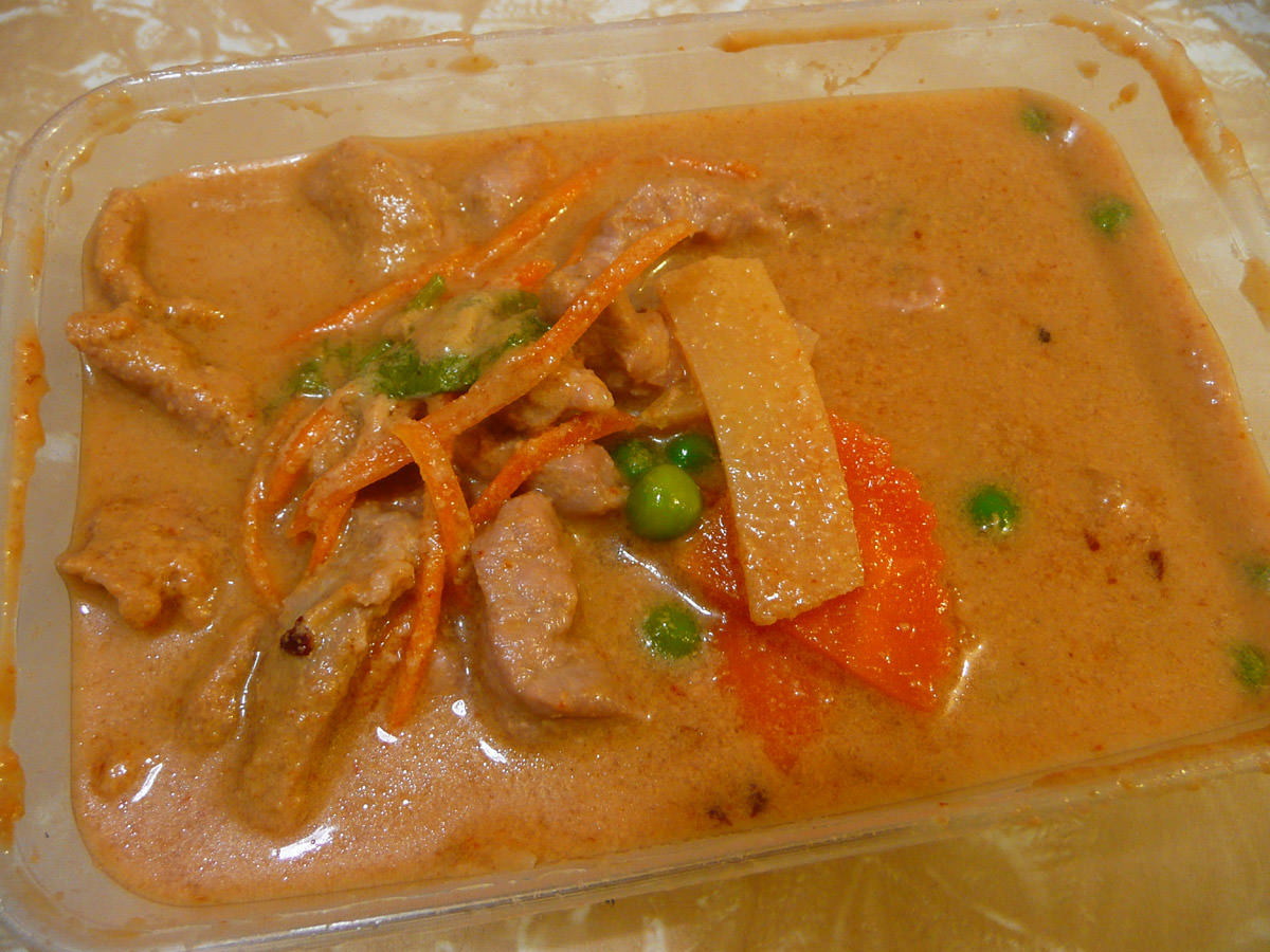 Pork red curry
