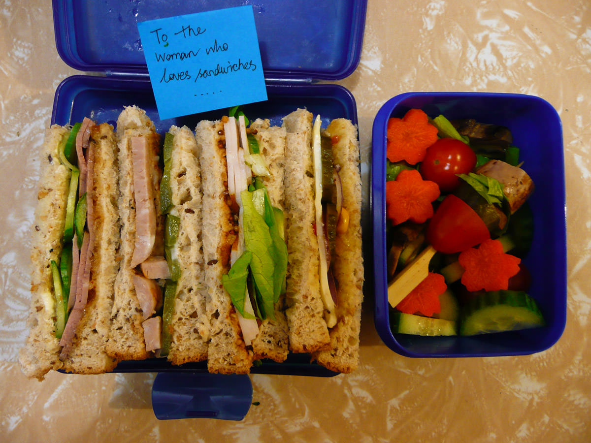 Jac's bento lunch with note - To the woman who loves sandwiches