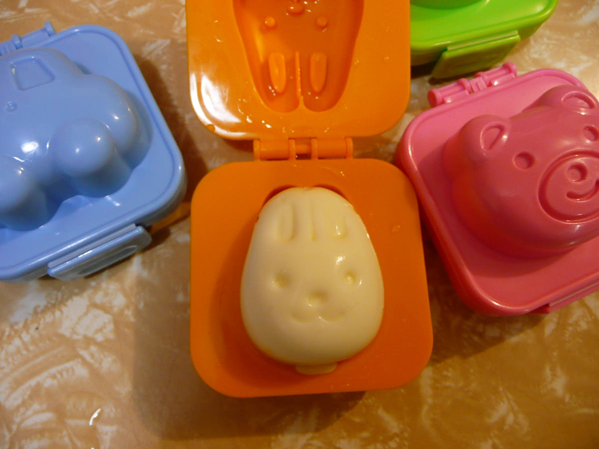 Bunny hard-boiled egg mold - it works!