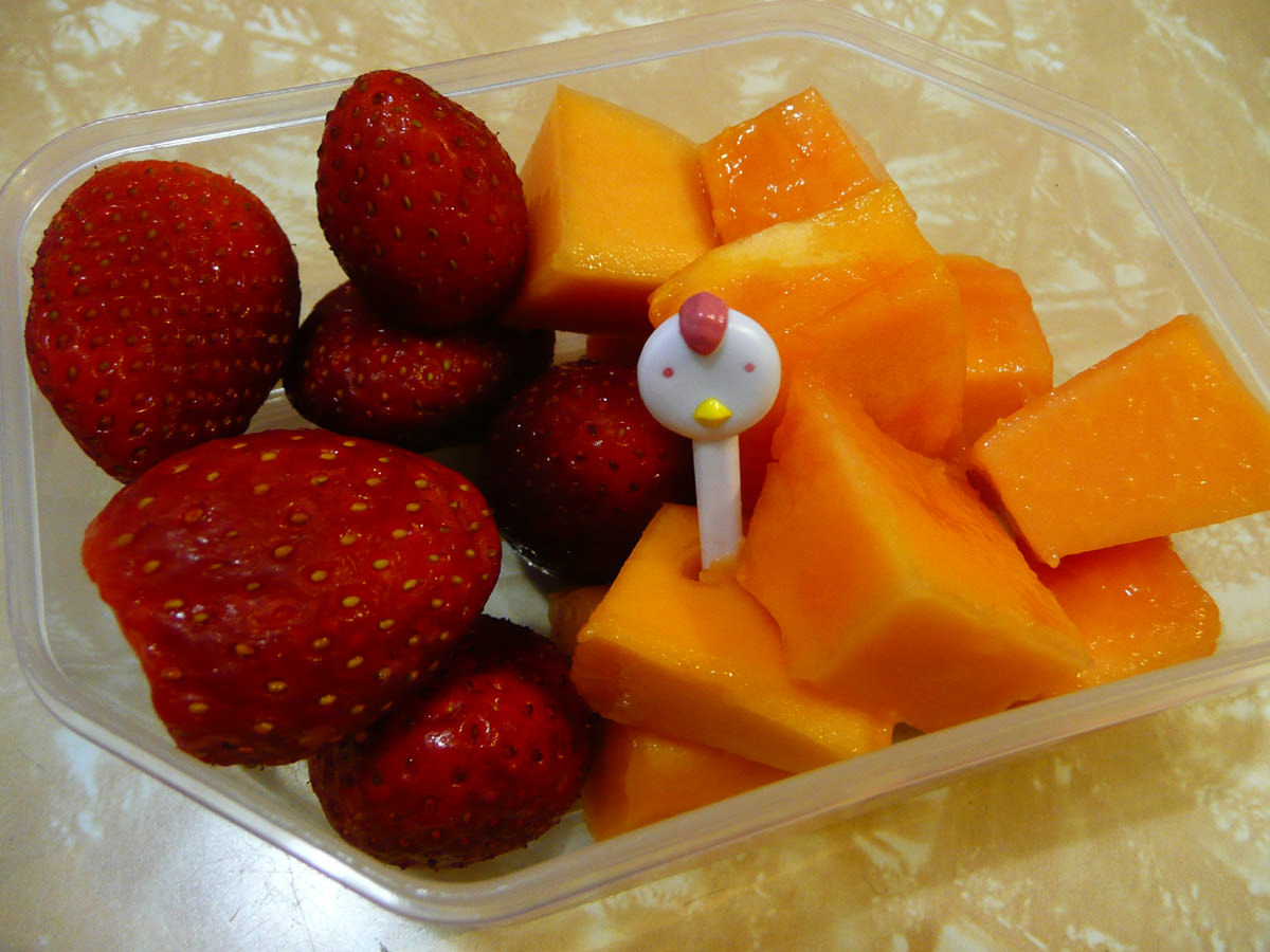 Strawberries and papaya