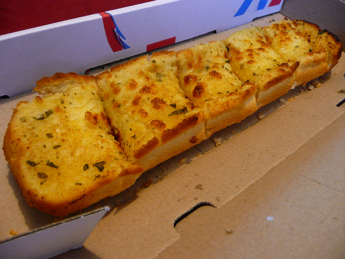 Cheesy garlic bread from Dominos