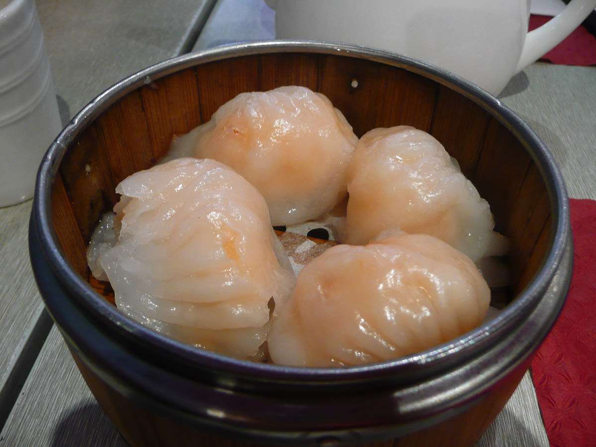 Har gow - steamed prawn dumplings