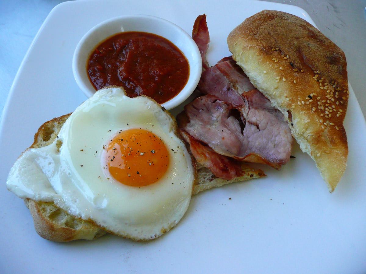 Bacon and egg with toasted Turkish bread and chilli jam