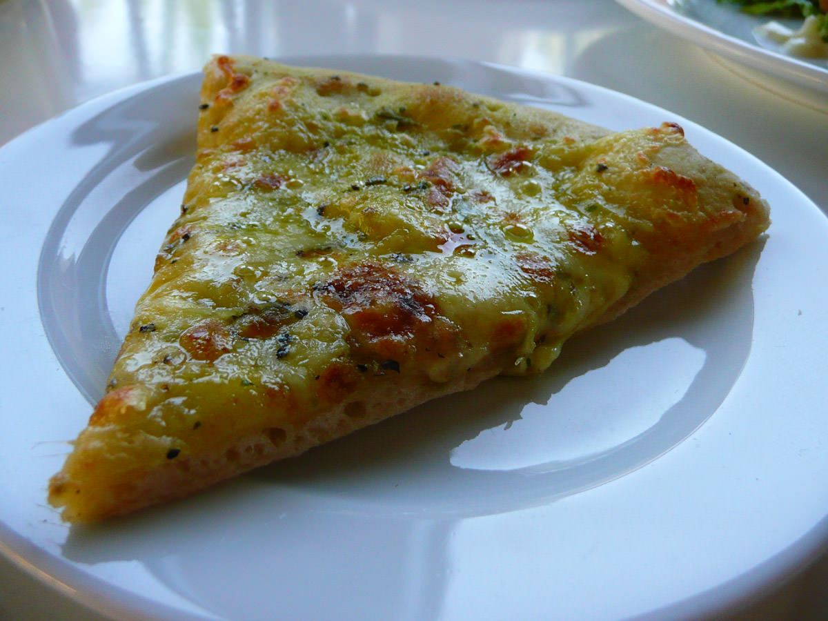 Herb and garlic pizza bread (slice)