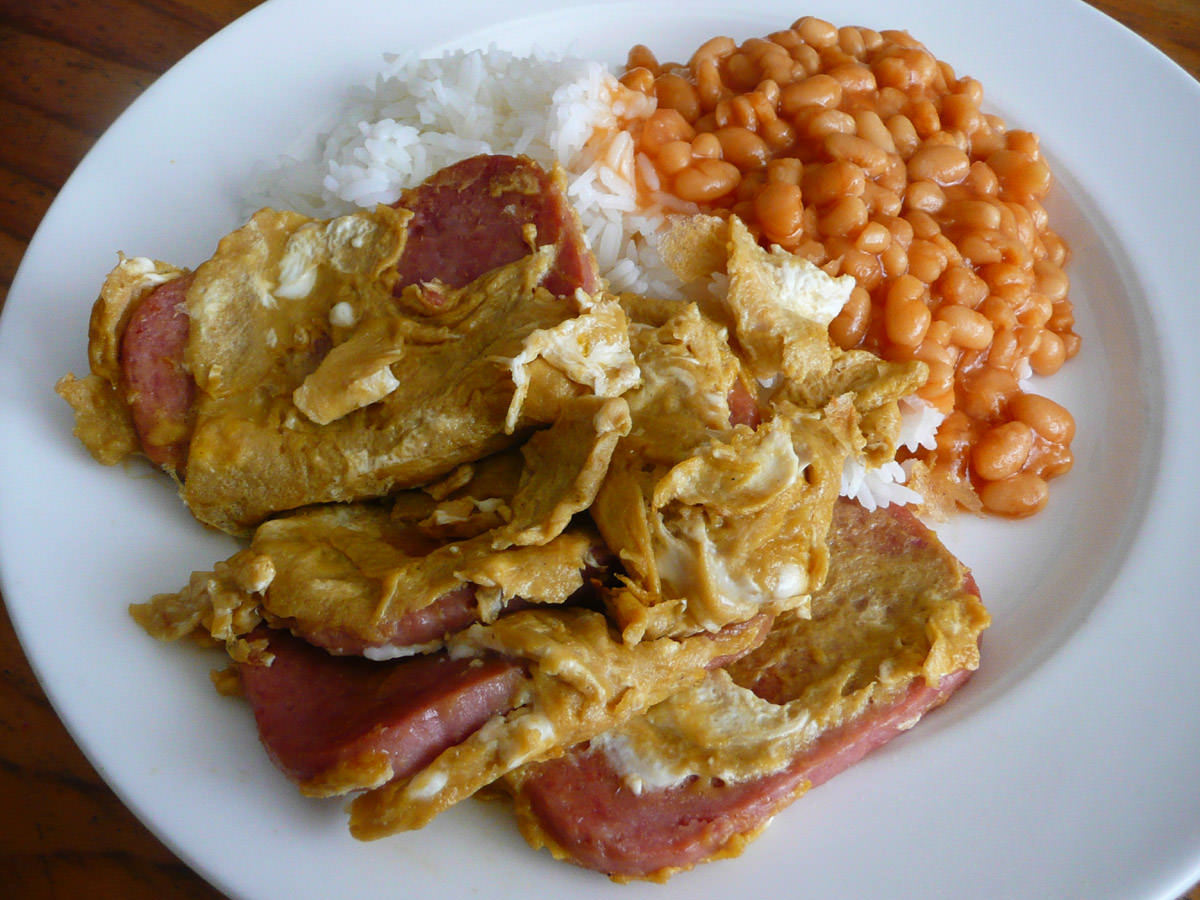 SPAM with egg, rice and baked beans
