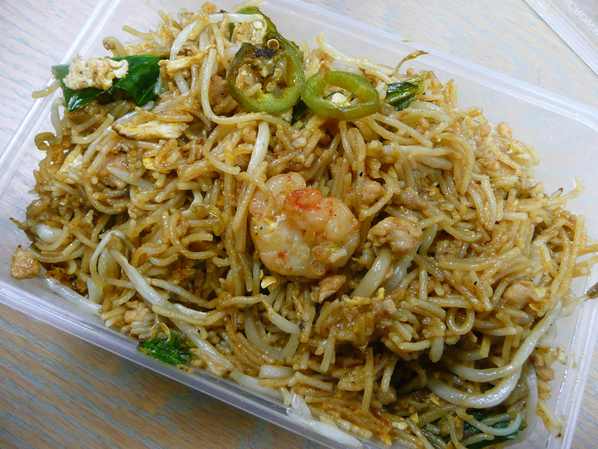 Singapore fried noodles