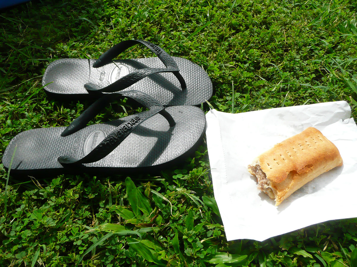 A relaxing breakfast - thongs on the lawn
