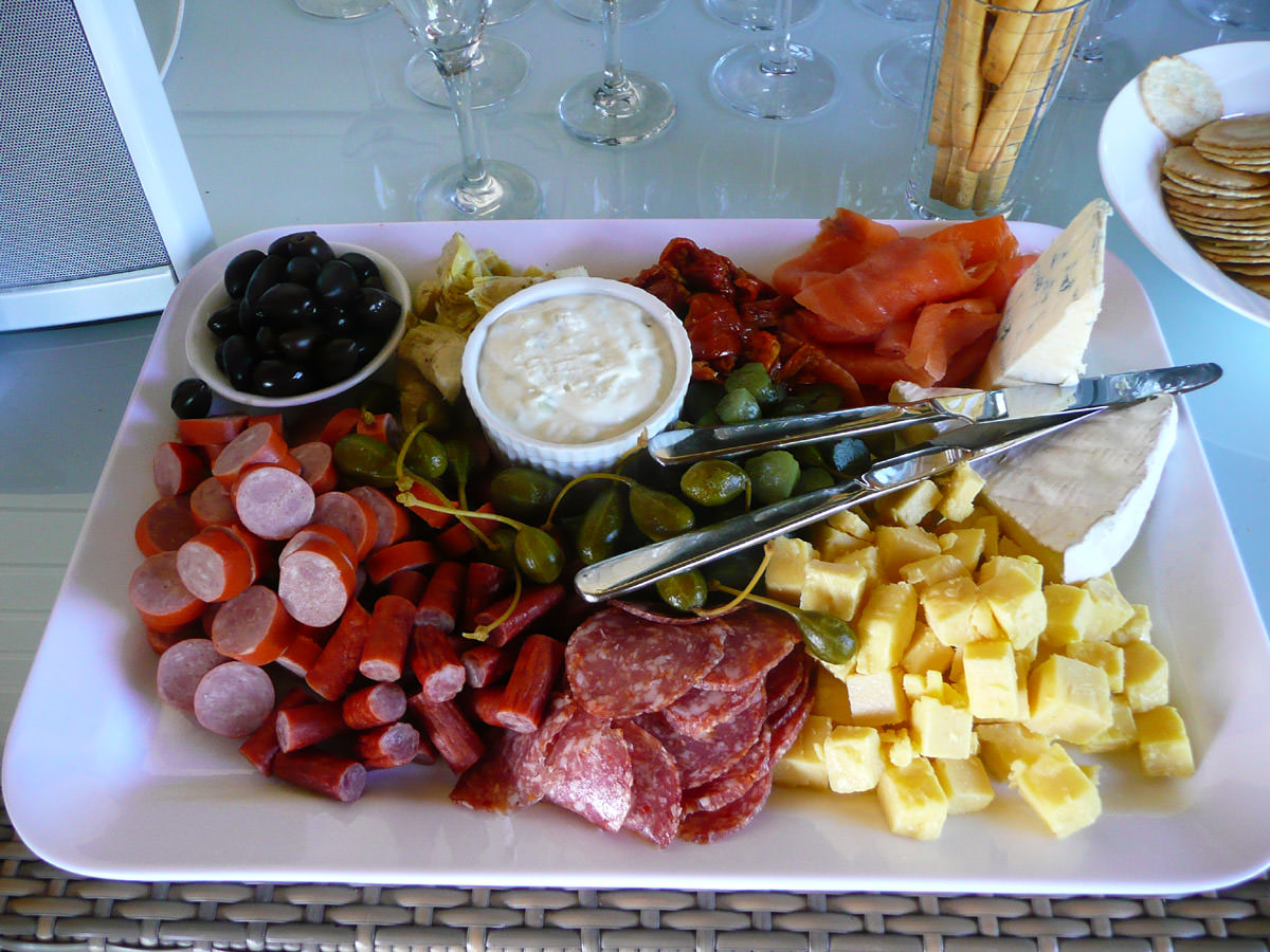 Antipasto platter- cold meats, cheeses, olives and dip