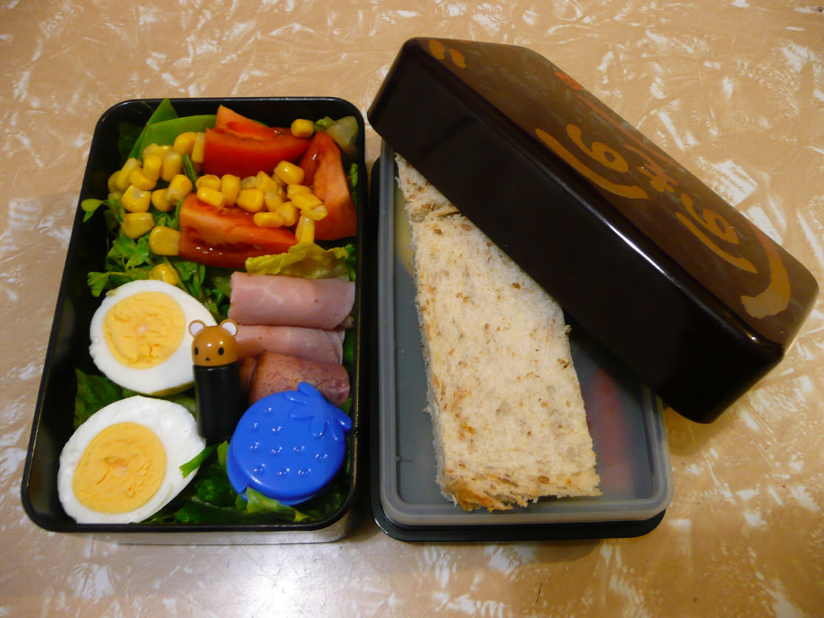 My bento lunch - with bread