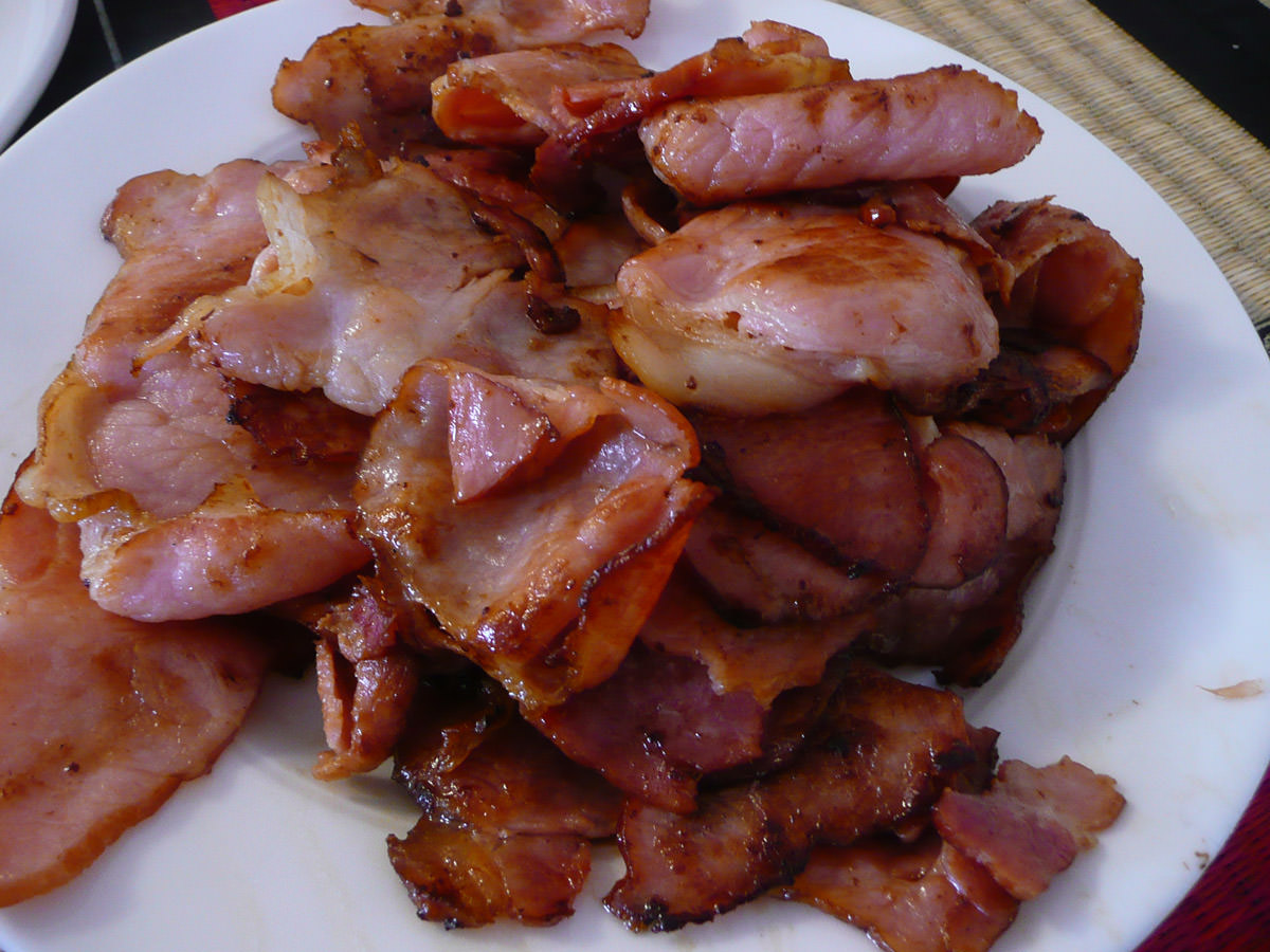 A plate of bacon
